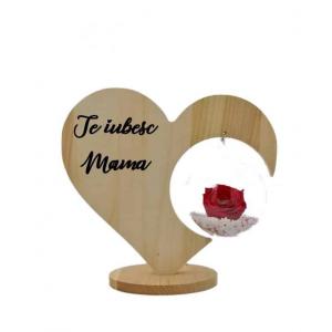 Trandafir criogenat natural în bol de sticlă pe suport inima de lemn