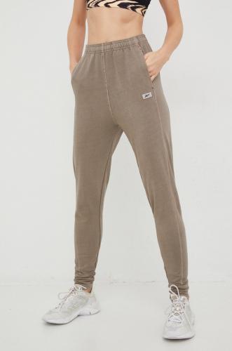 Reebok Classic pantaloni de trening femei, culoarea maro, uni HN4393-TREKGR