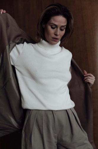 Muuv. pulover KOHEI femei, culoarea alb, cu guler