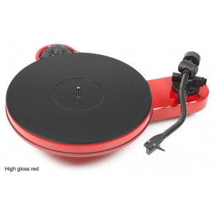 Pro-Ject RPM 3 Carbon cu Ortofon 2M Silver Black HiGloss