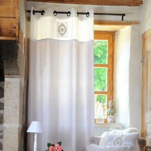 Stof Draperie Gri cu Broderie Clasica Charmille