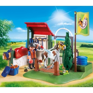 Playmobil Statie de ingrijire cai