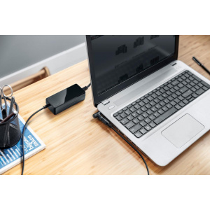 Trust #22141 Primo 70W-19V Universal Laptop Charger