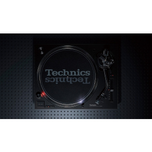 Technics SL-1210MK7EG