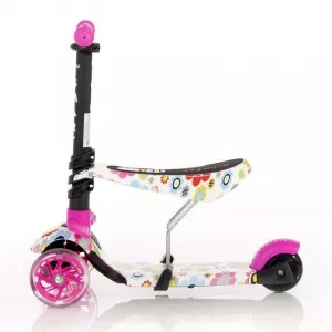 Lorelli Smart, Pink
