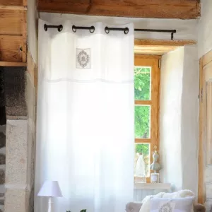 Stof Perdea Alba cu Broderie Clasica Charmille