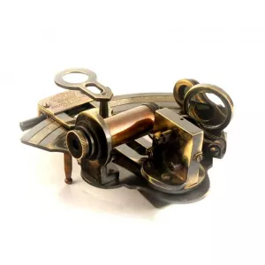 Sextant de navigatie antichizat