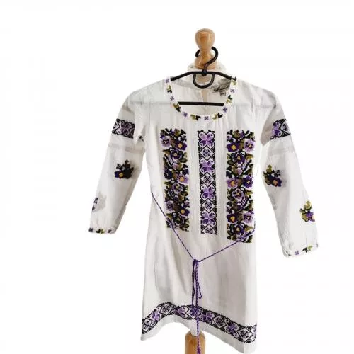  Rochita Traditionala Greta 7